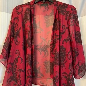 Ladies Small sheer 3/4 sleeve kimono